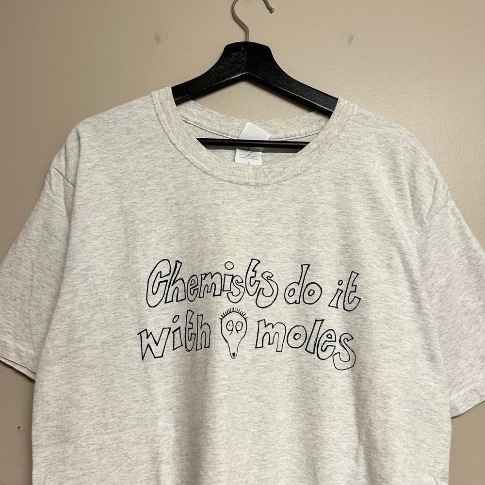 Vintage University of Wisconsin Milwaukee Chemistry Mole T Shirt - Picture 3 of 8